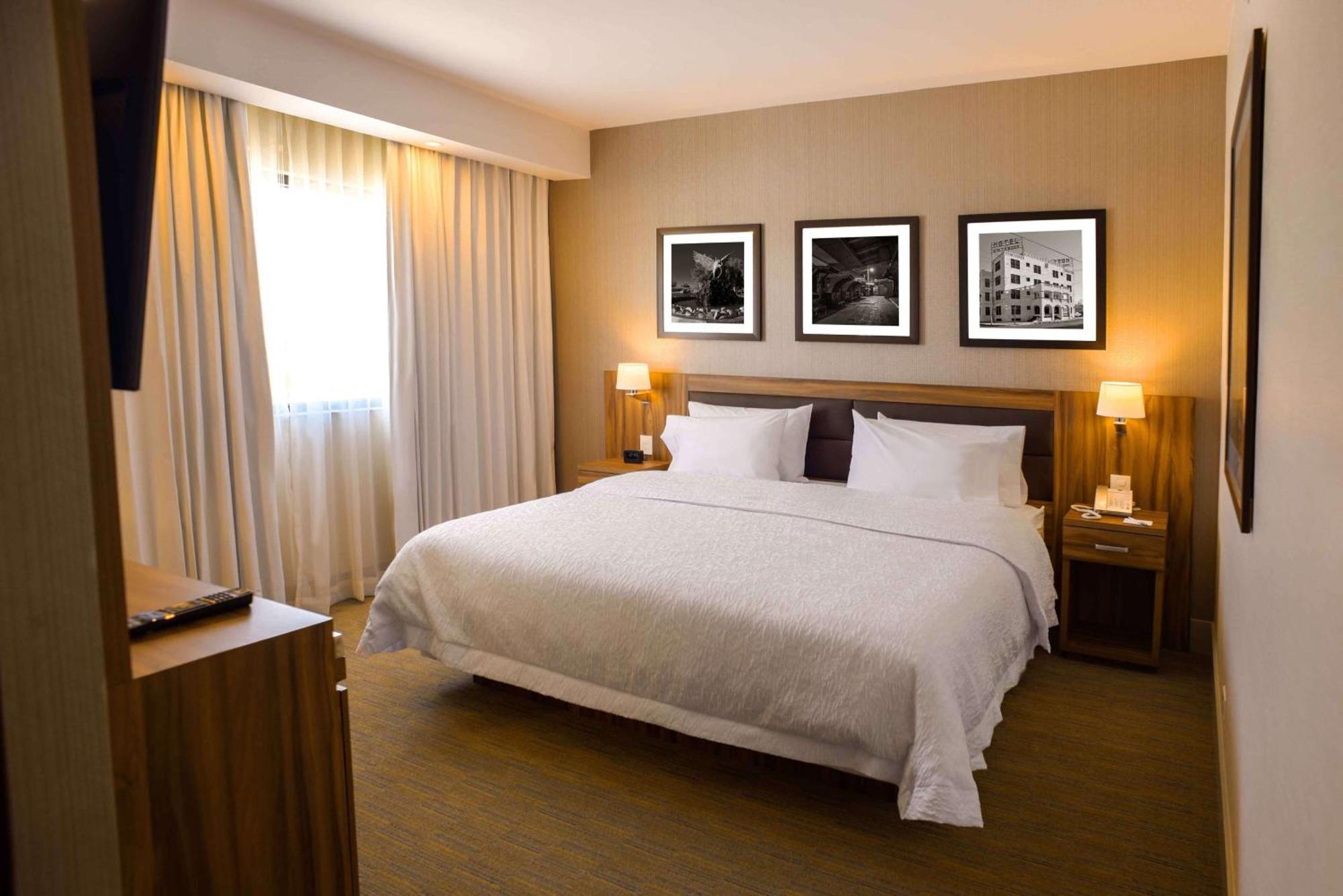 Hampton Inn Piedras Negras Ngoại thất bức ảnh