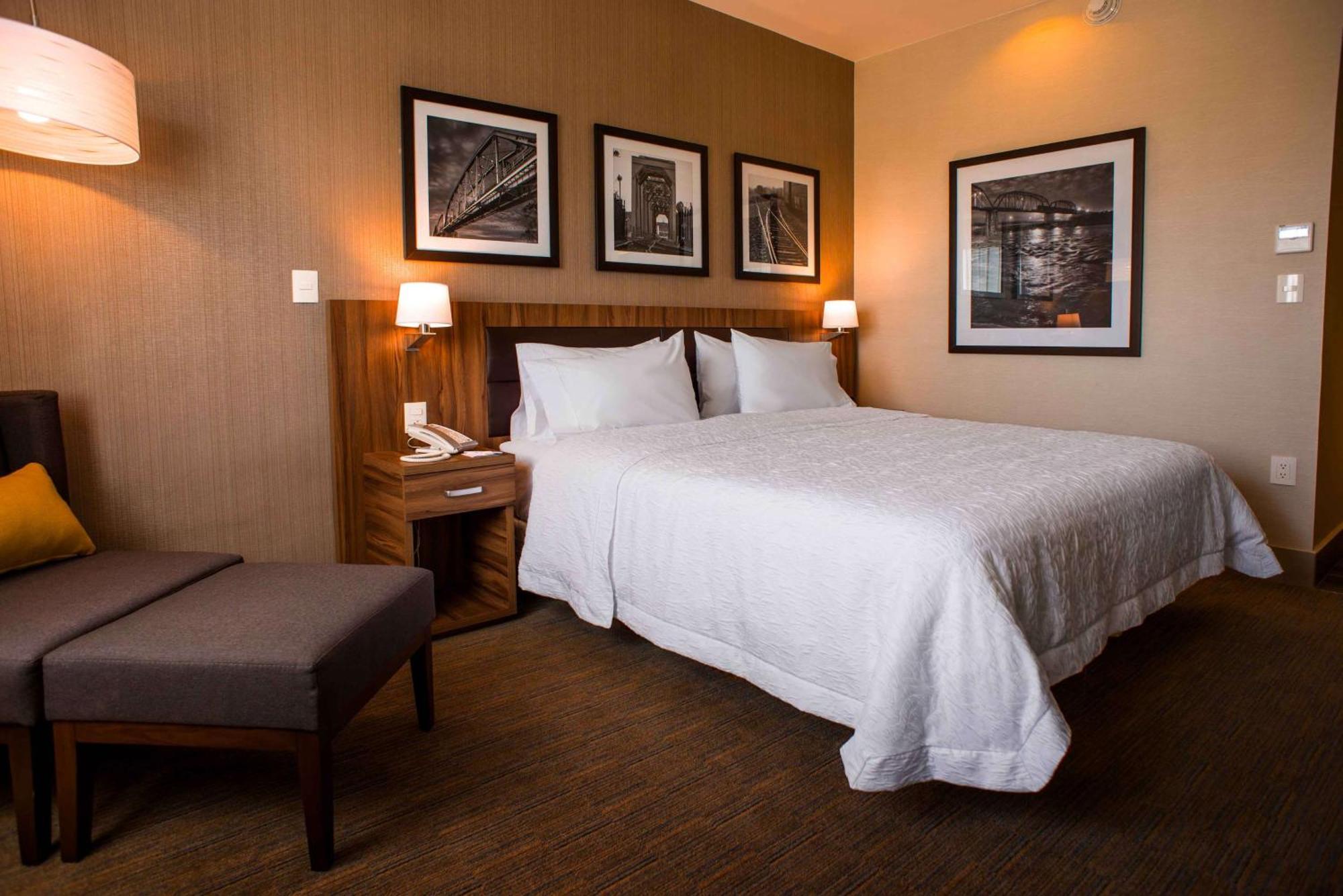 Hampton Inn Piedras Negras Ngoại thất bức ảnh