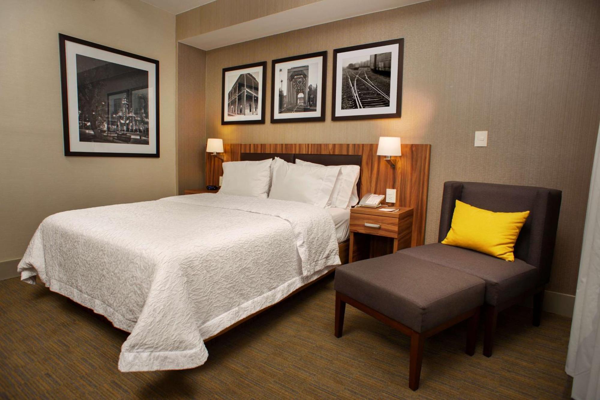 Hampton Inn Piedras Negras Ngoại thất bức ảnh